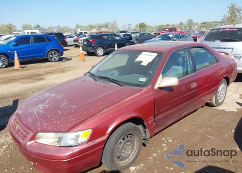 1998 Toyota Camry Le из США, поврежденный, VIN 4T1BG22K2WU325048